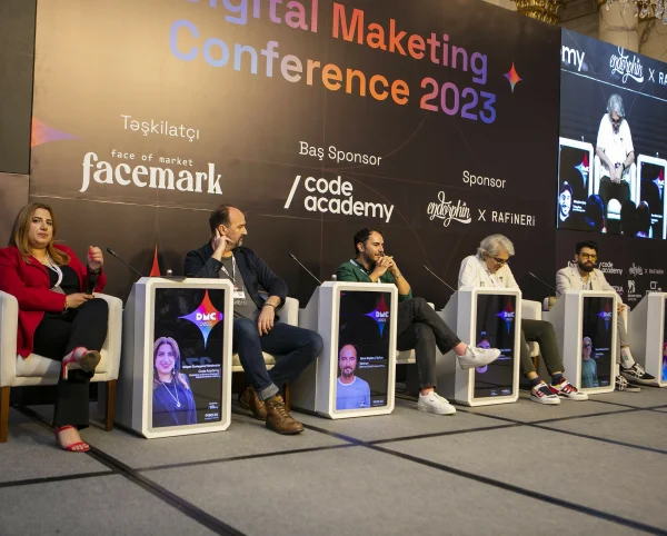 Rəqəmsal Davos masaları